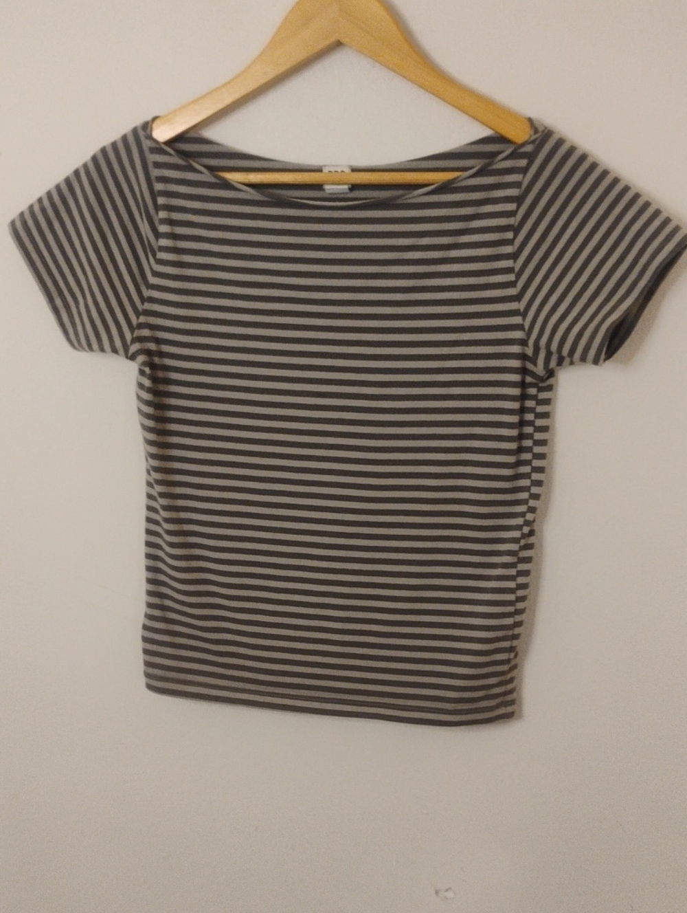 Urban Outfitters Gray & Dark Gray Striped  Short Sleeve Tee Large